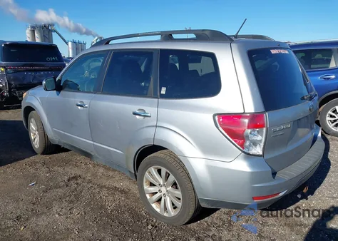 2012 Subaru Forester 2.5X Premium z USA, uszkodzony, nr VIN JF2SHADC5CH419447
